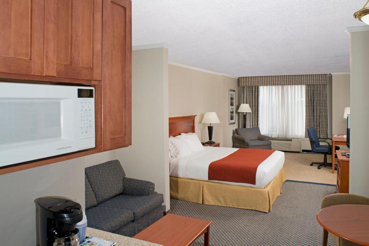 Rensselaer Holiday Inn Express & Suites East Greenbush Albany-Skyline An Ihg Hotel מראה חיצוני תמונה