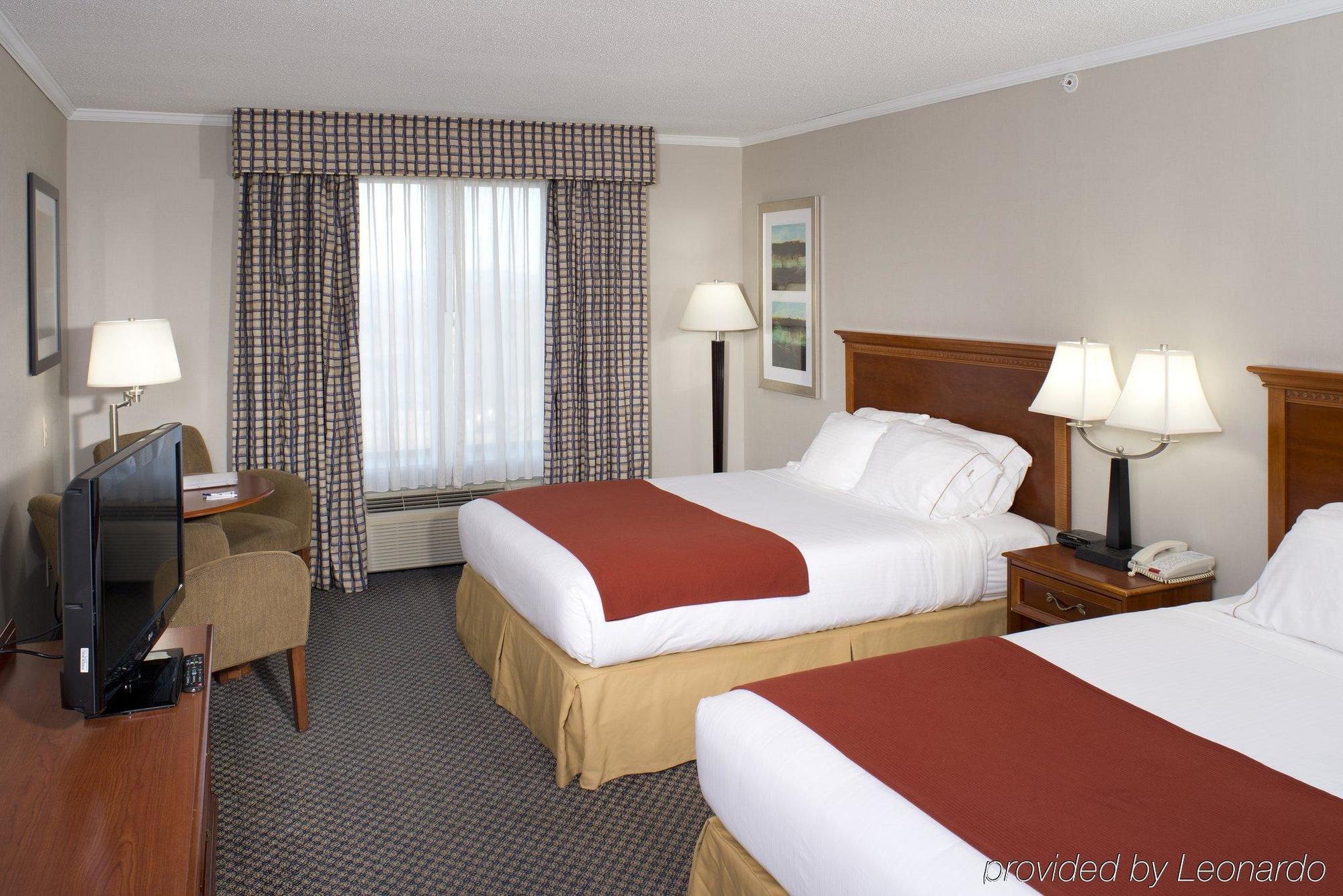 Rensselaer Holiday Inn Express & Suites East Greenbush Albany-Skyline An Ihg Hotel חדר תמונה